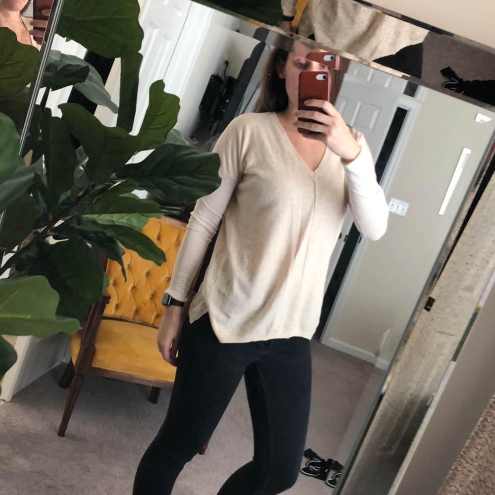 Cream vneck sweater